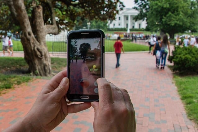 Video: Grote Pokémon GO-oorlog in het Belgische Limburg: voertuigen beschadigd en politie ingeschakeld