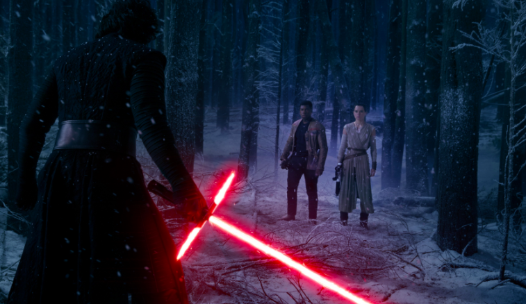 Outfits van Kylo Ren en Rey voor Star Wars Battlefront 2 getoond