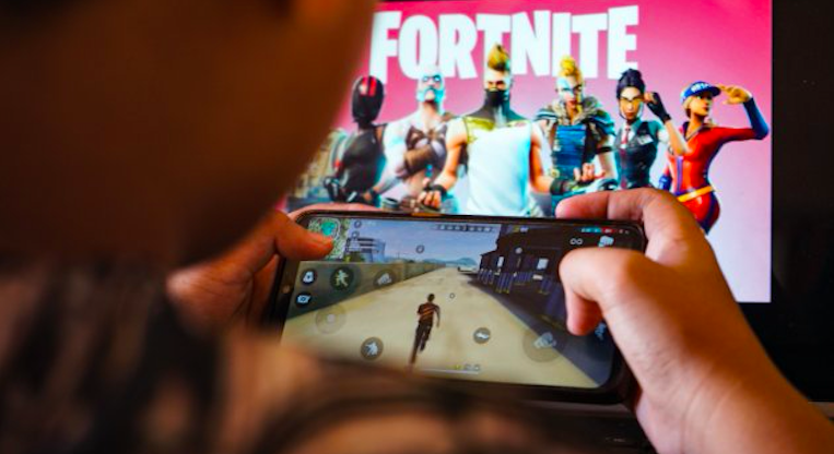 Rechter heef beslissing genomen over Fortnite in oorlog tussen Apple en Epic Games