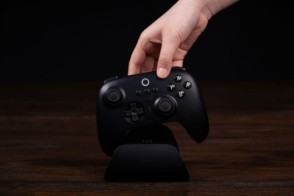 8BitDo kondigt Ultimate Bluetooth Controller compatibel met de PC, Xbox, Android en Nintendo Switch aan