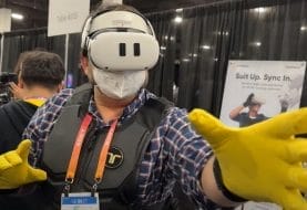 Videogames 'next level': gamers voelen de kogels en de wind met deze VR-vest en -handschoenen