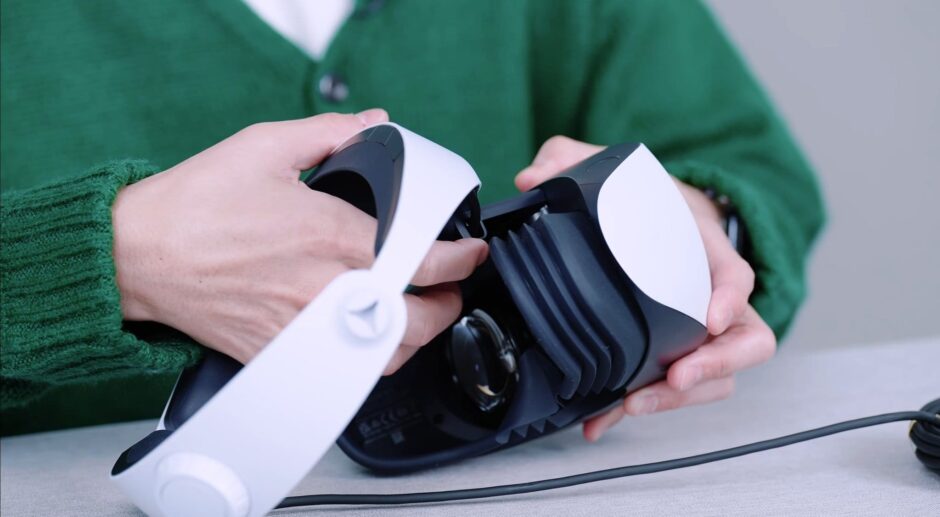De PlayStation VR 2 en Sense controllers worden uit elkaar gehaald in officiële teardown video’s